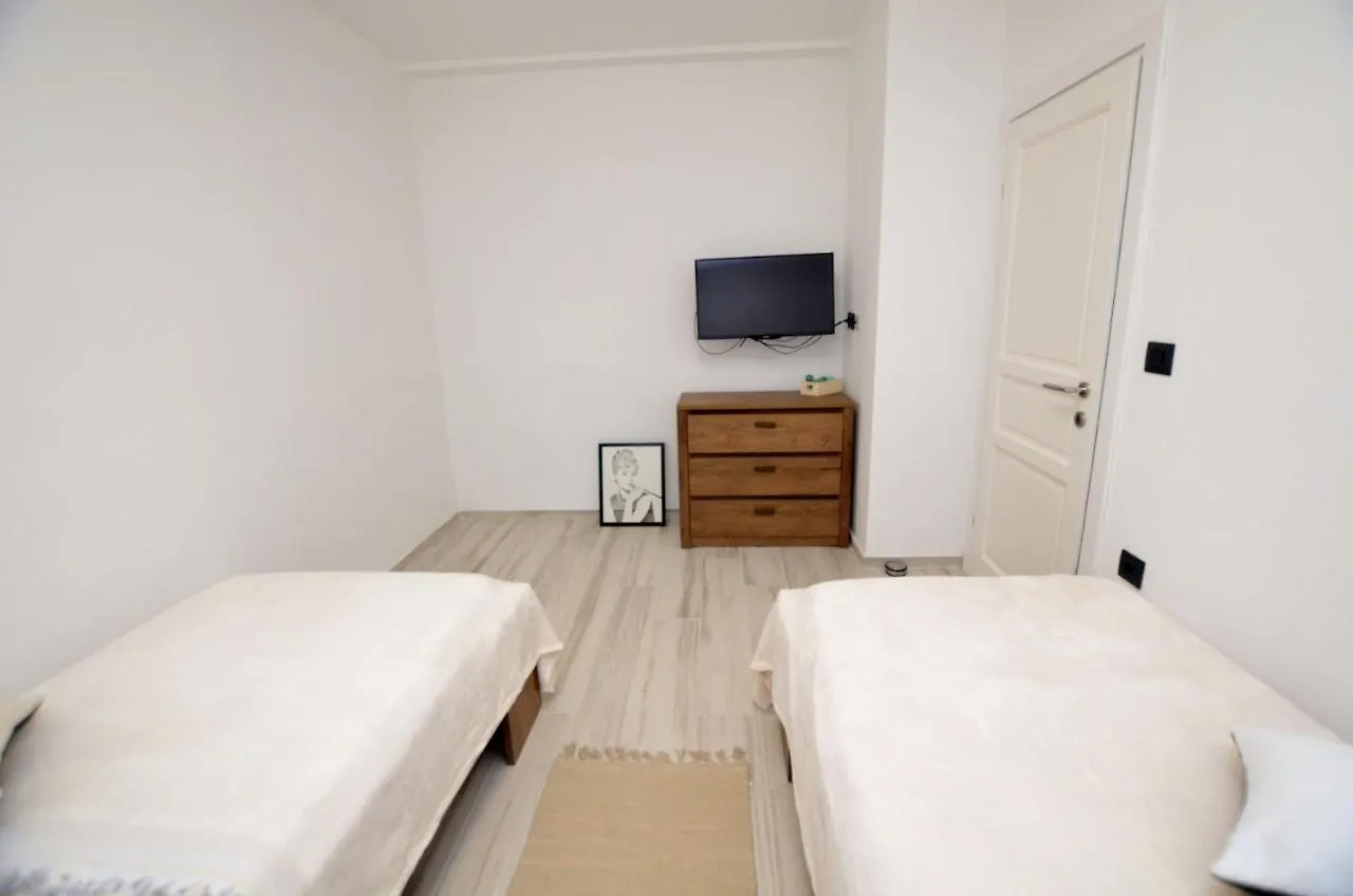Apartment Dante Stinjan Croatia