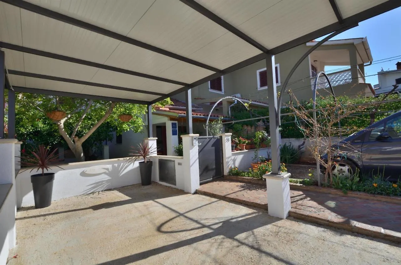 Apartment Dante Stinjan Croatia