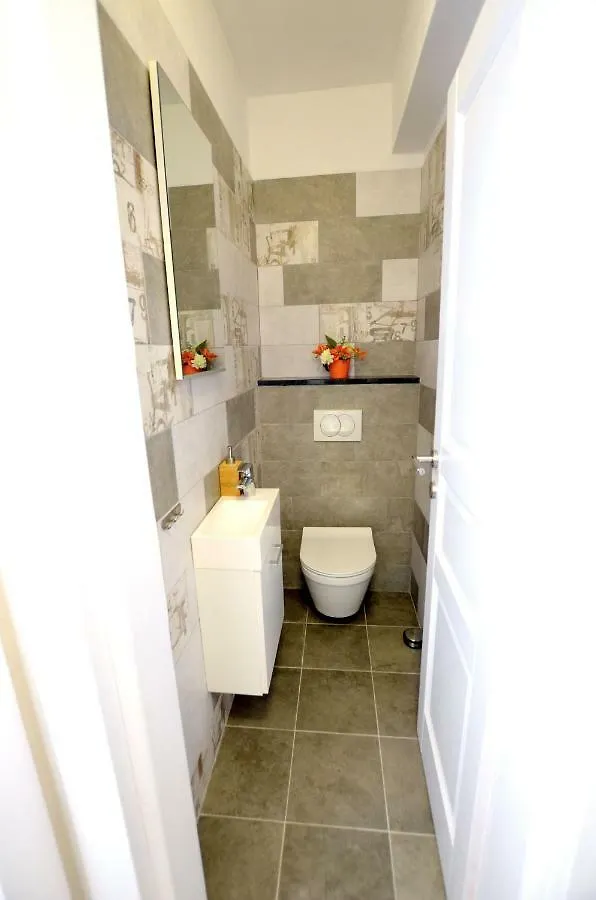 Apartment Dante Stinjan