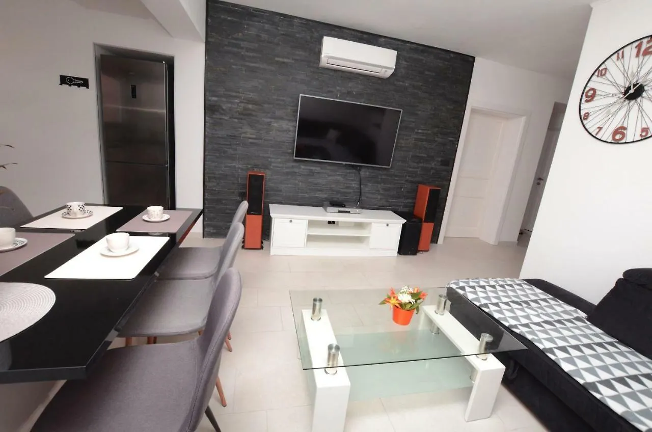 Apartment Dante Stinjan Croatia